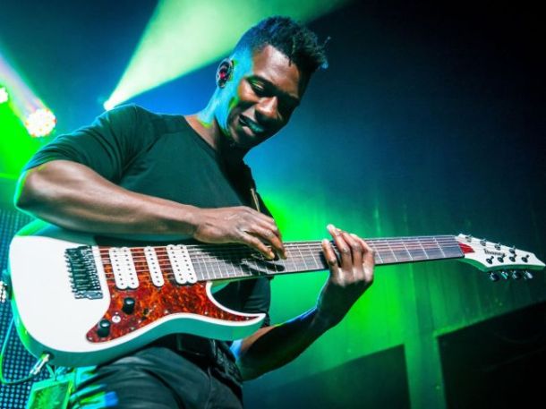 Tosin Abasi 02.jpg