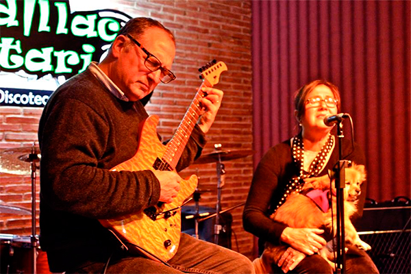 Chuck Loeb &V Carmen Cuesta.jpg