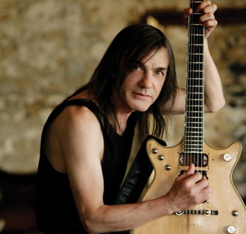 Malcolm Young 02