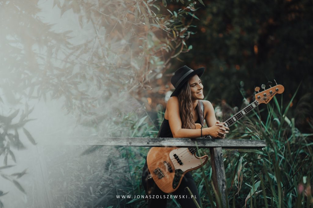 Kinga Glyk Feelings promo 05